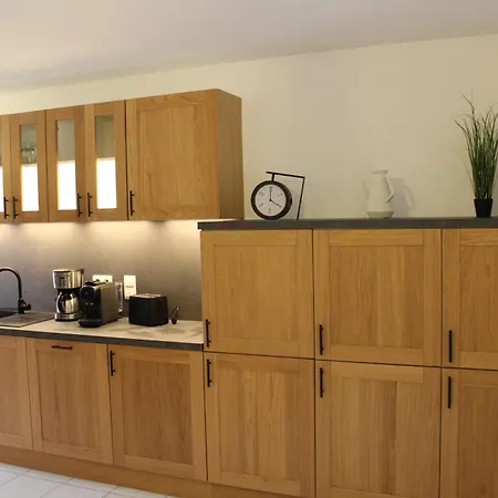 Nyaraló Maison Avec Grand Jardin, *