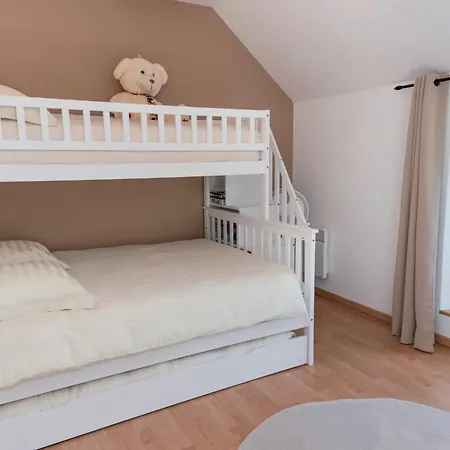 Nyaraló Maison Avec Grand Jardin,