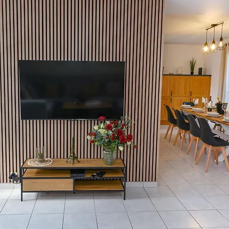 Maison Avec Grand Jardin, * La Celle-sur-Morin