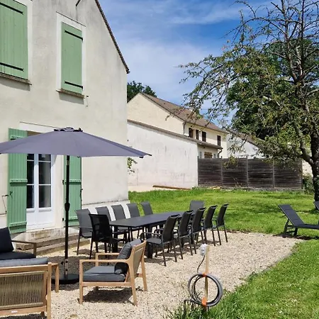 Nyaraló Maison Avec Grand Jardin, La Celle-sur-Morin